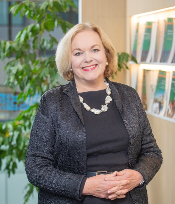 Hon Judith Collins KC